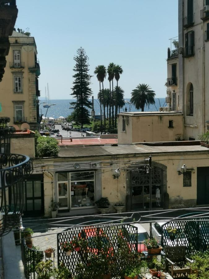 Апартаменти Napoli Centro Chiaia Екстер'єр фото